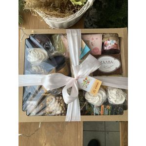 Подарочная коробка НЕЖНО-ЗЕФИРНАЯ
