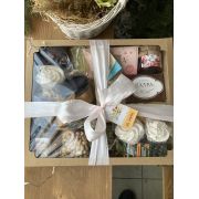 Подарочная коробка НЕЖНО-ЗЕФИРНАЯ